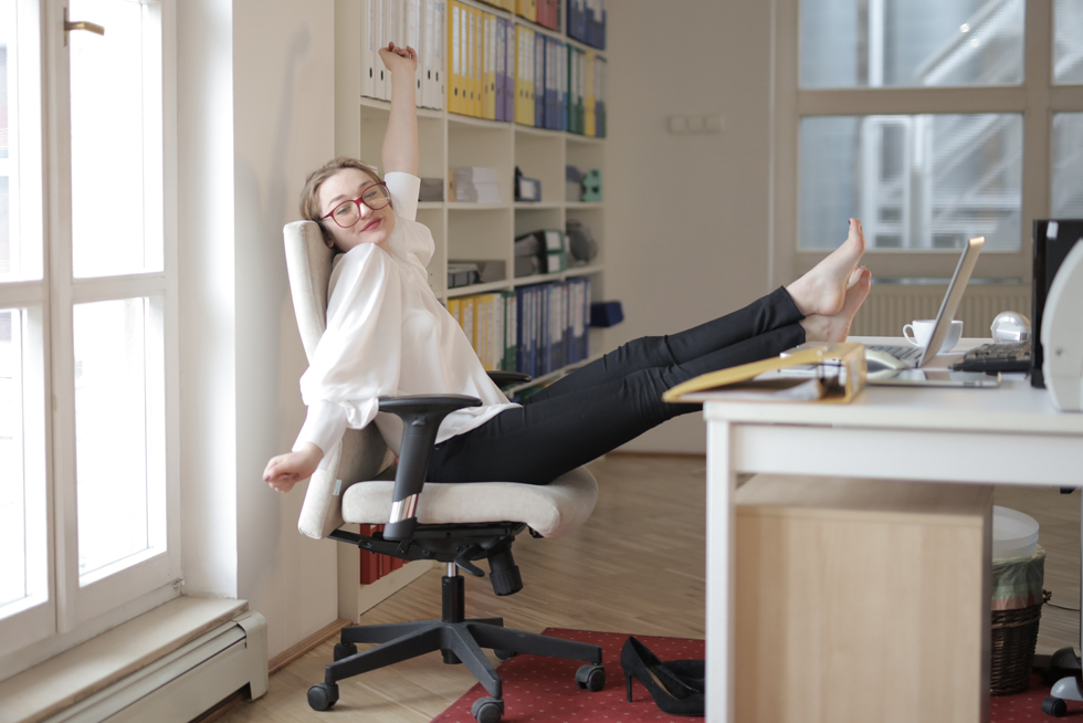Six Tips for Maintaining Wellness in the Workplace
